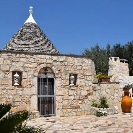 Dom wakacyjny Trullo La Quercia With Pool *